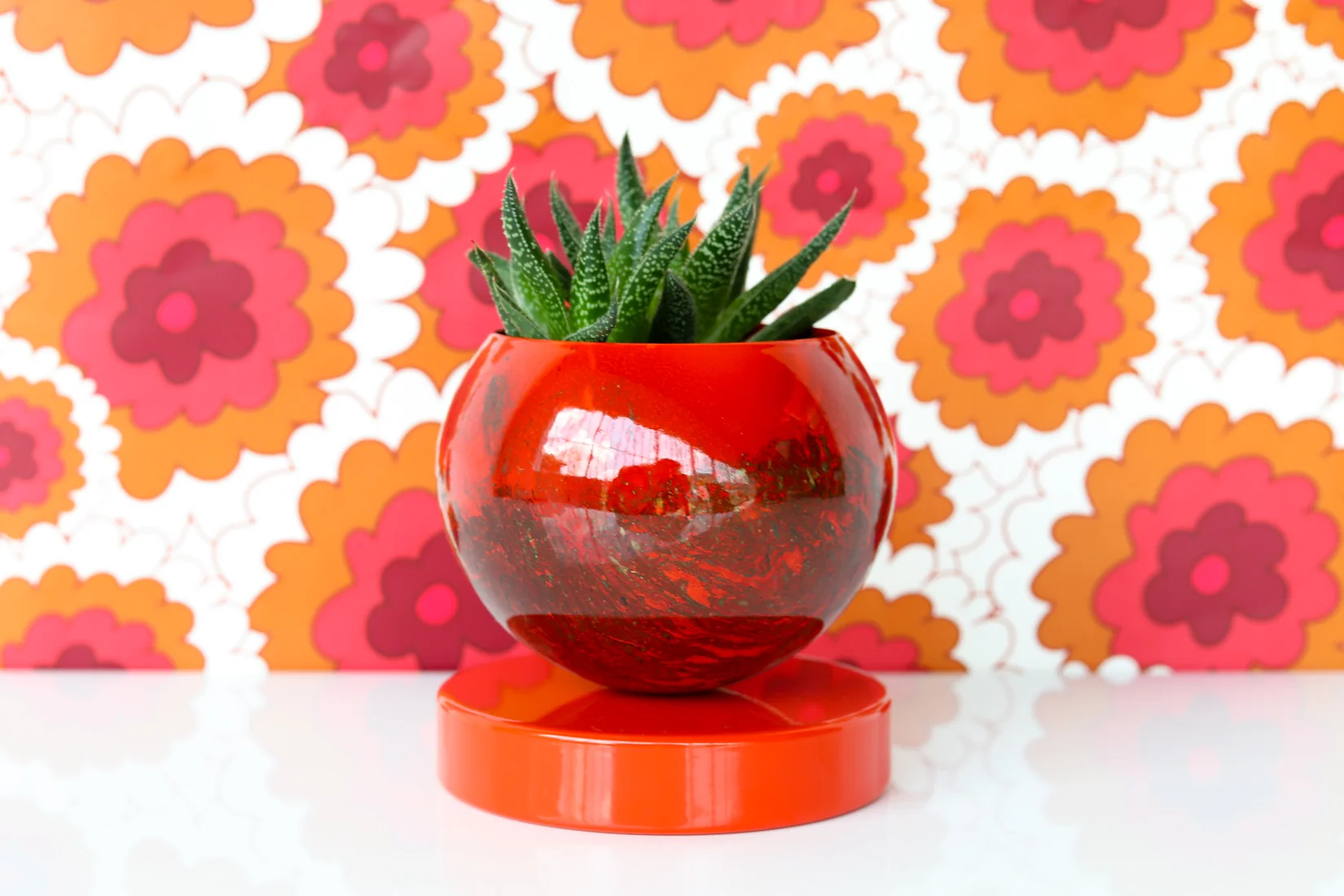 Flame Marbled Loa Planter - Image 3