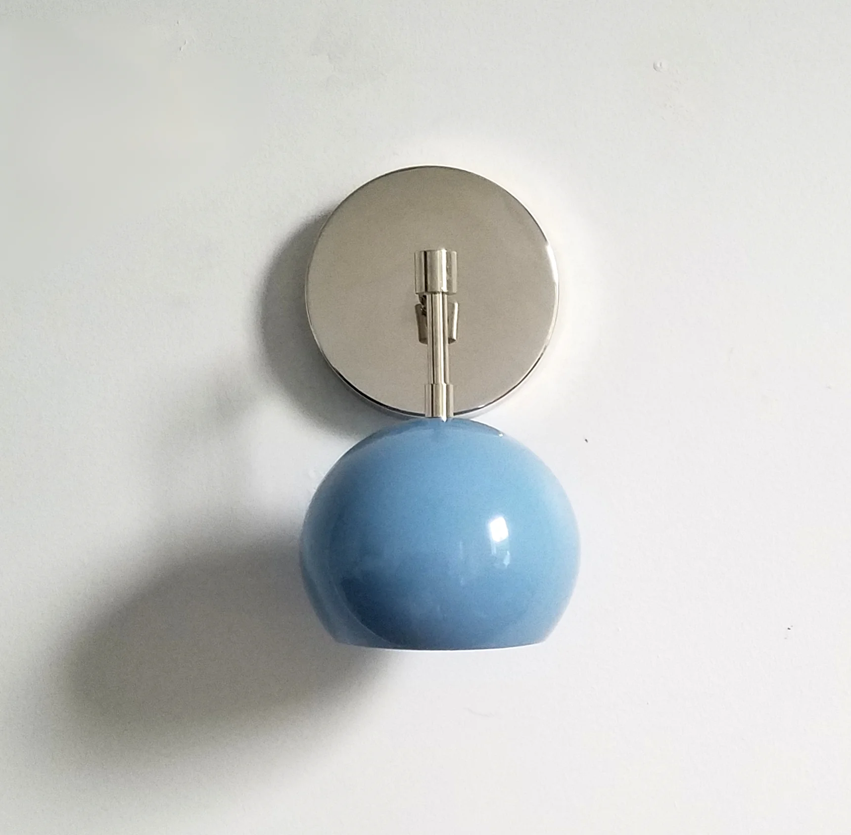 Loa Sconce with Hydrangea Blue Shade - Image 3