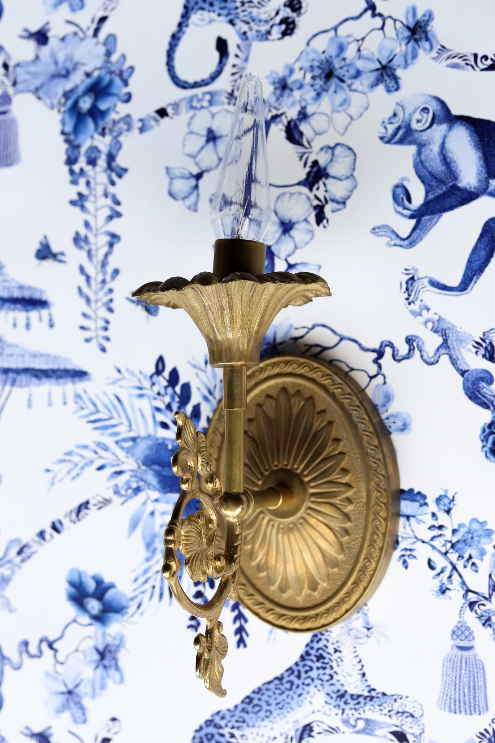 Ruby Sconce - Image 16