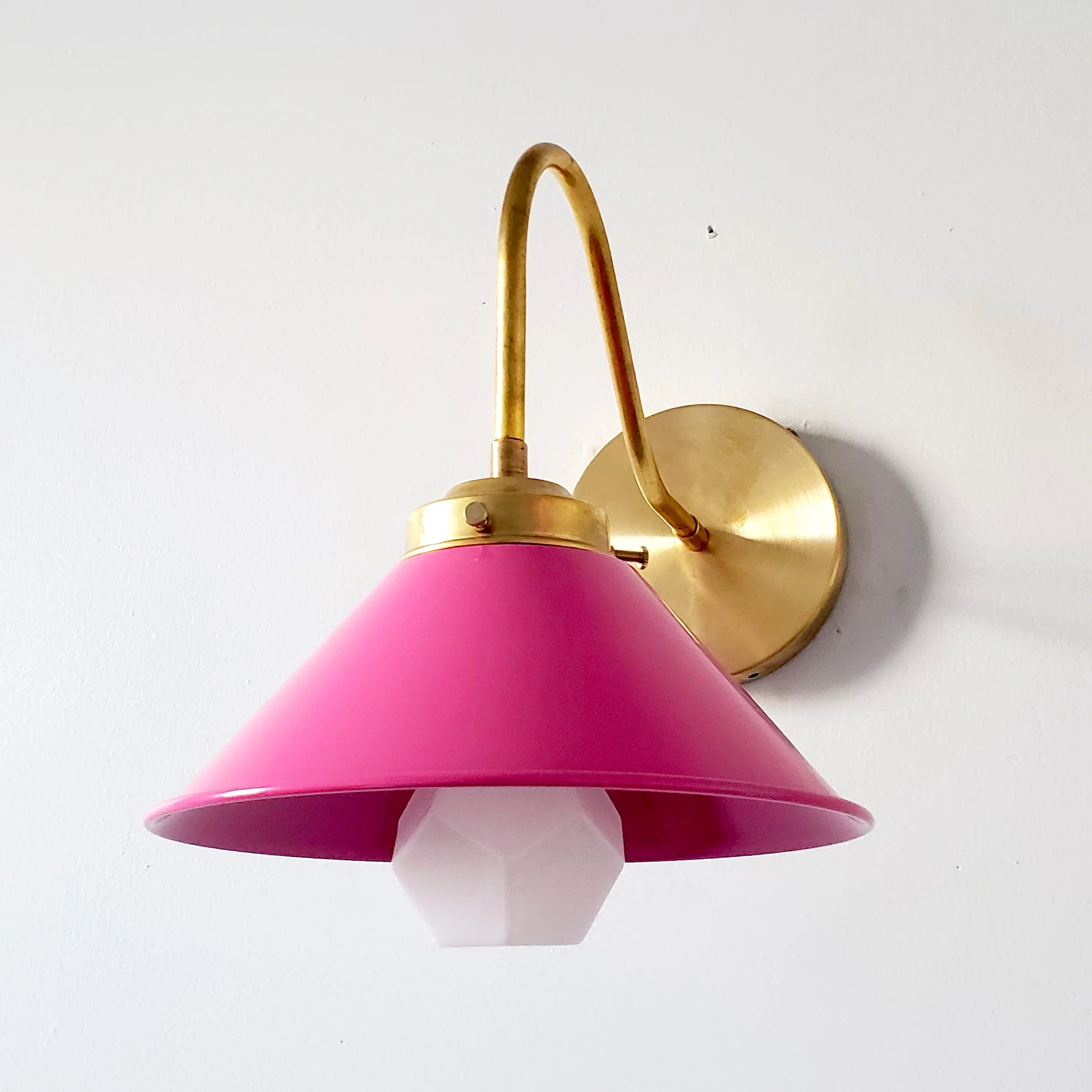 Valmont Sconce - Image 12