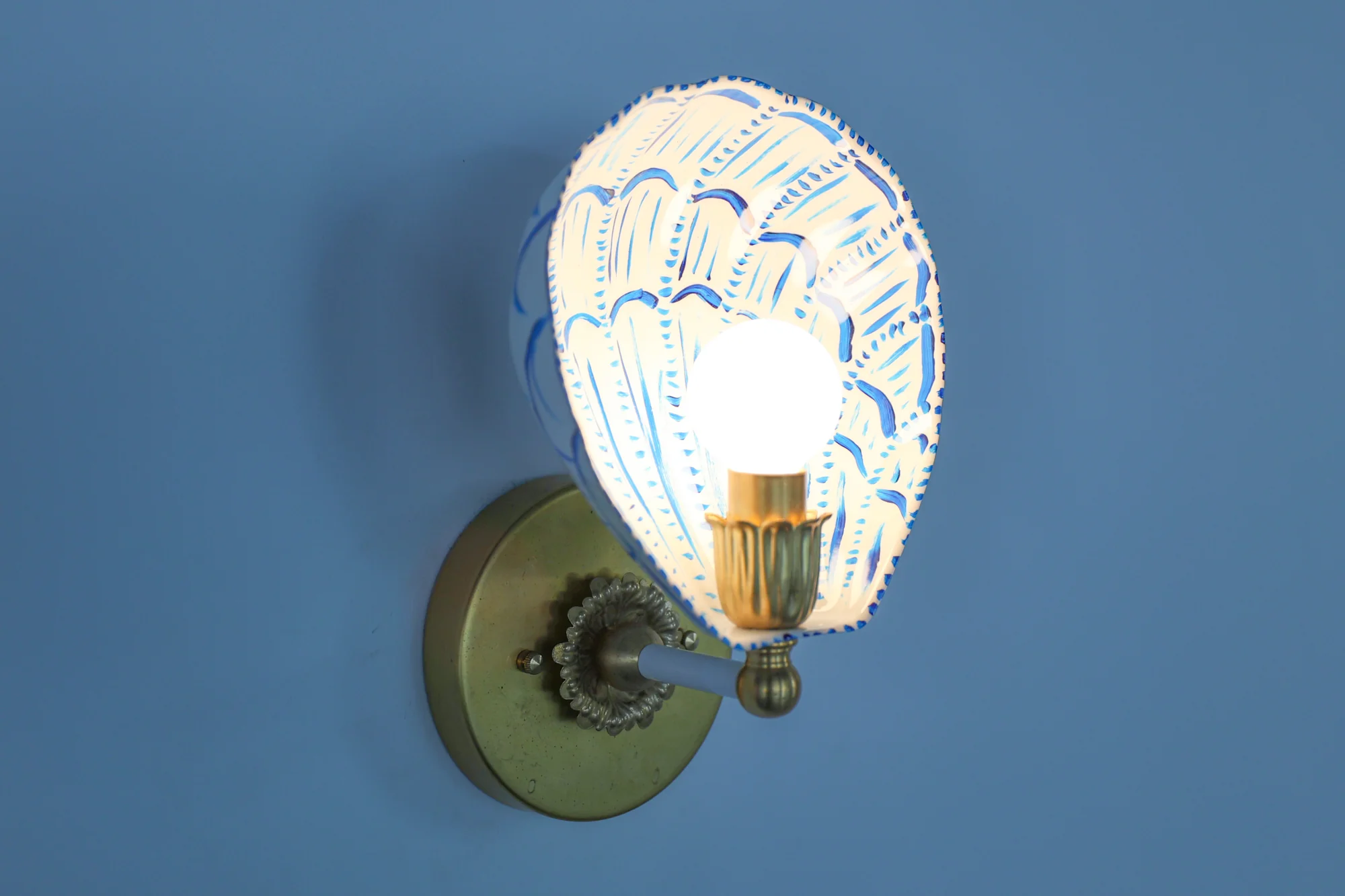 White, Blue, & Brass Hand-Painted Coquille Sconce: One of One - Image 12